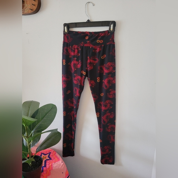 LuLaRoe Dragon Legging - Picture 1 of 3